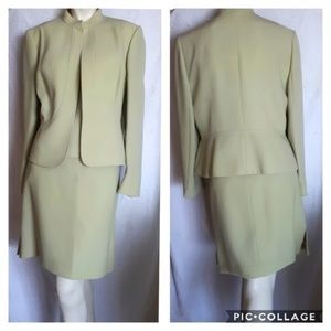 ❤ HOST PICK ❤ 3-Piece Tahari Skirt Suit